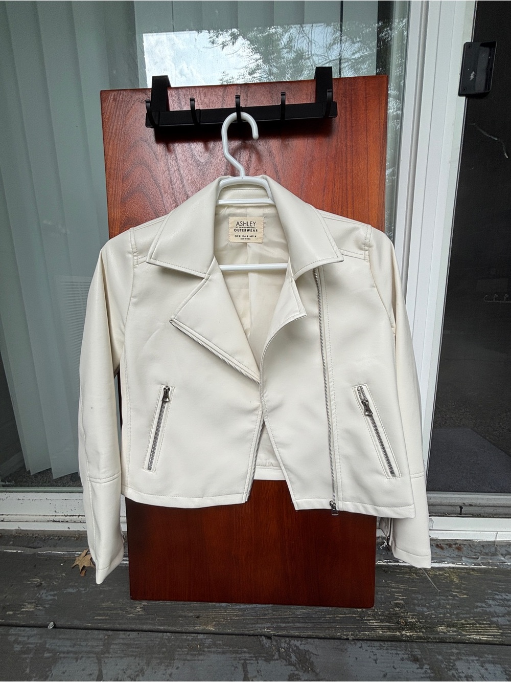 Ashley By 26 International Cream Faux Leather Moto Jacket